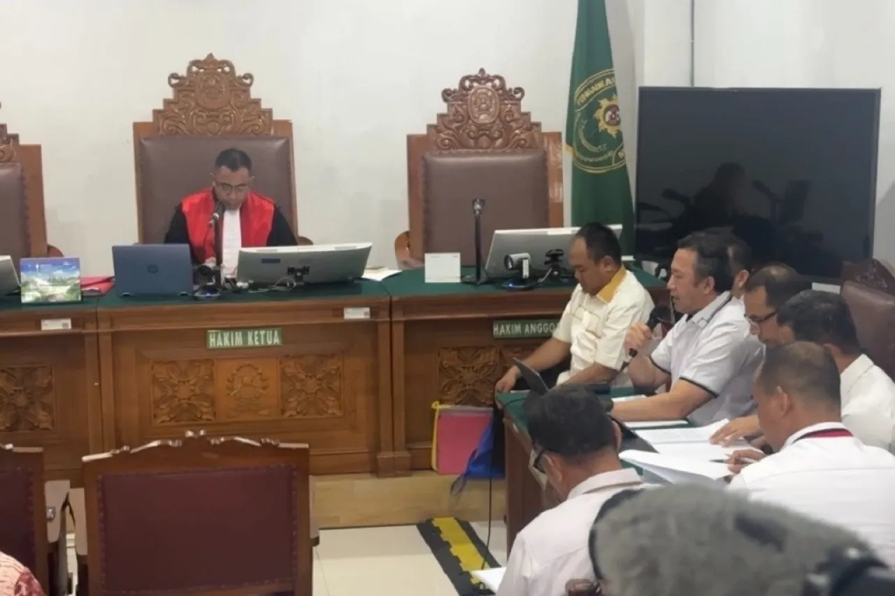 sidang_praperadilan_febrie_adriansyah
