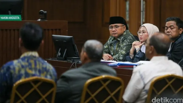 Sidang Kasus Haji Era Yaqut: Eks Direktur Kemenag Balikin USD 5.000 ke KPK, Ngaku Duit Talangan Dinas — Nasional